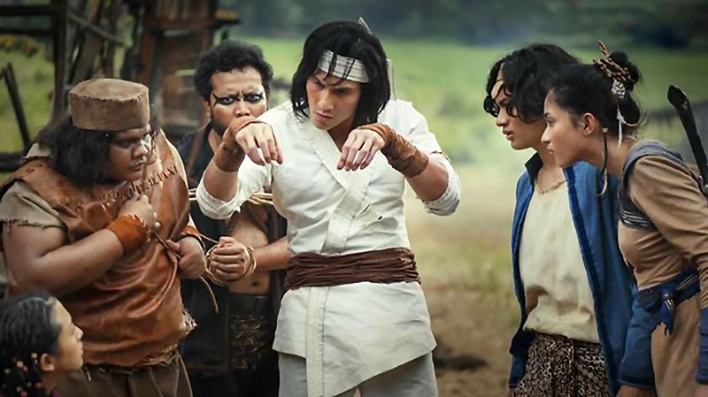Wiro Sableng: Pendekar Kapak Maut Naga Geni 212 (2018) Film Terbaik Sutradara Angga Dwimas Sasongko