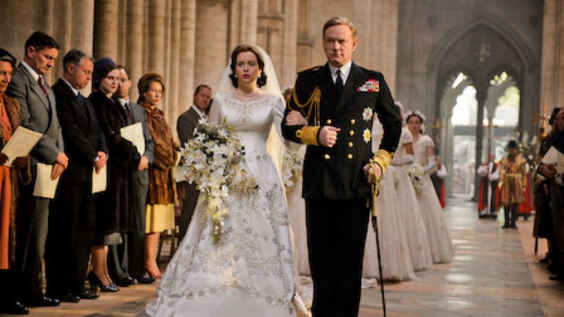 The Crown (2016) Serial Netflix terbaik